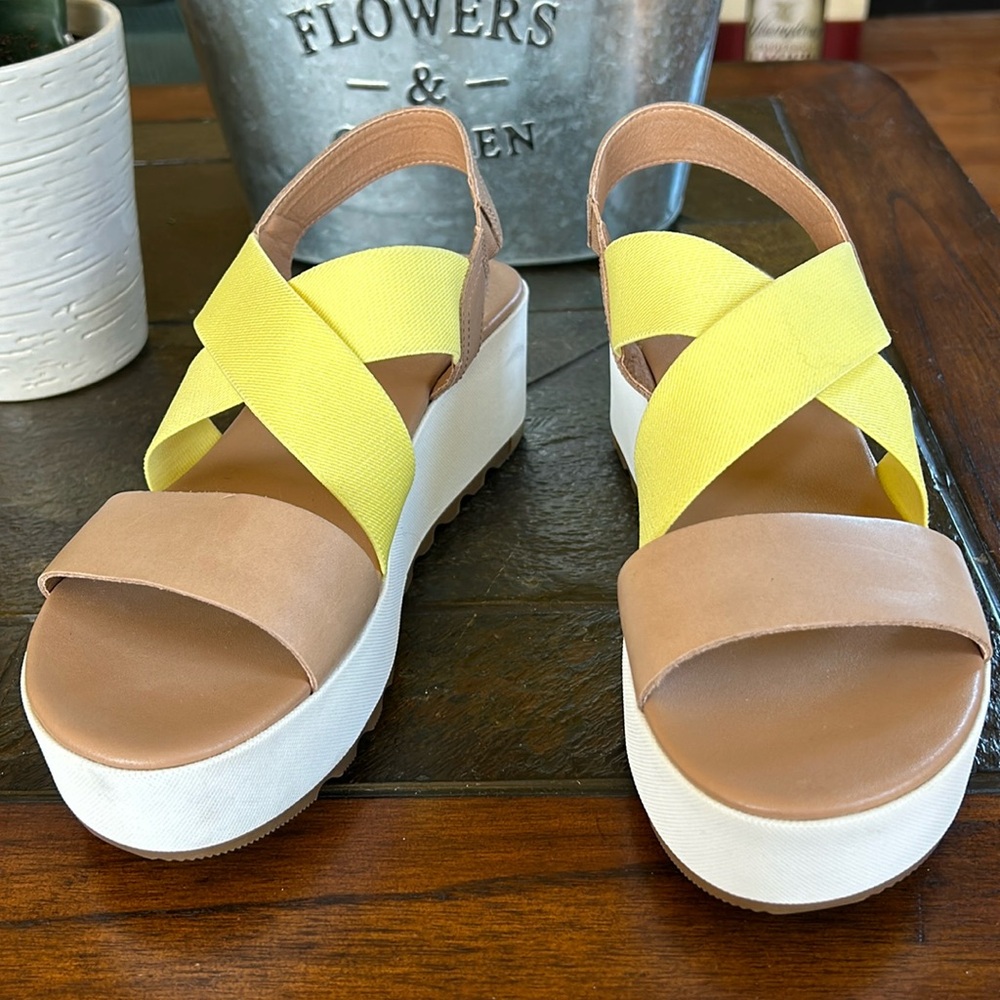Sorel Slingback wedge size 40 (9) yellow/tan